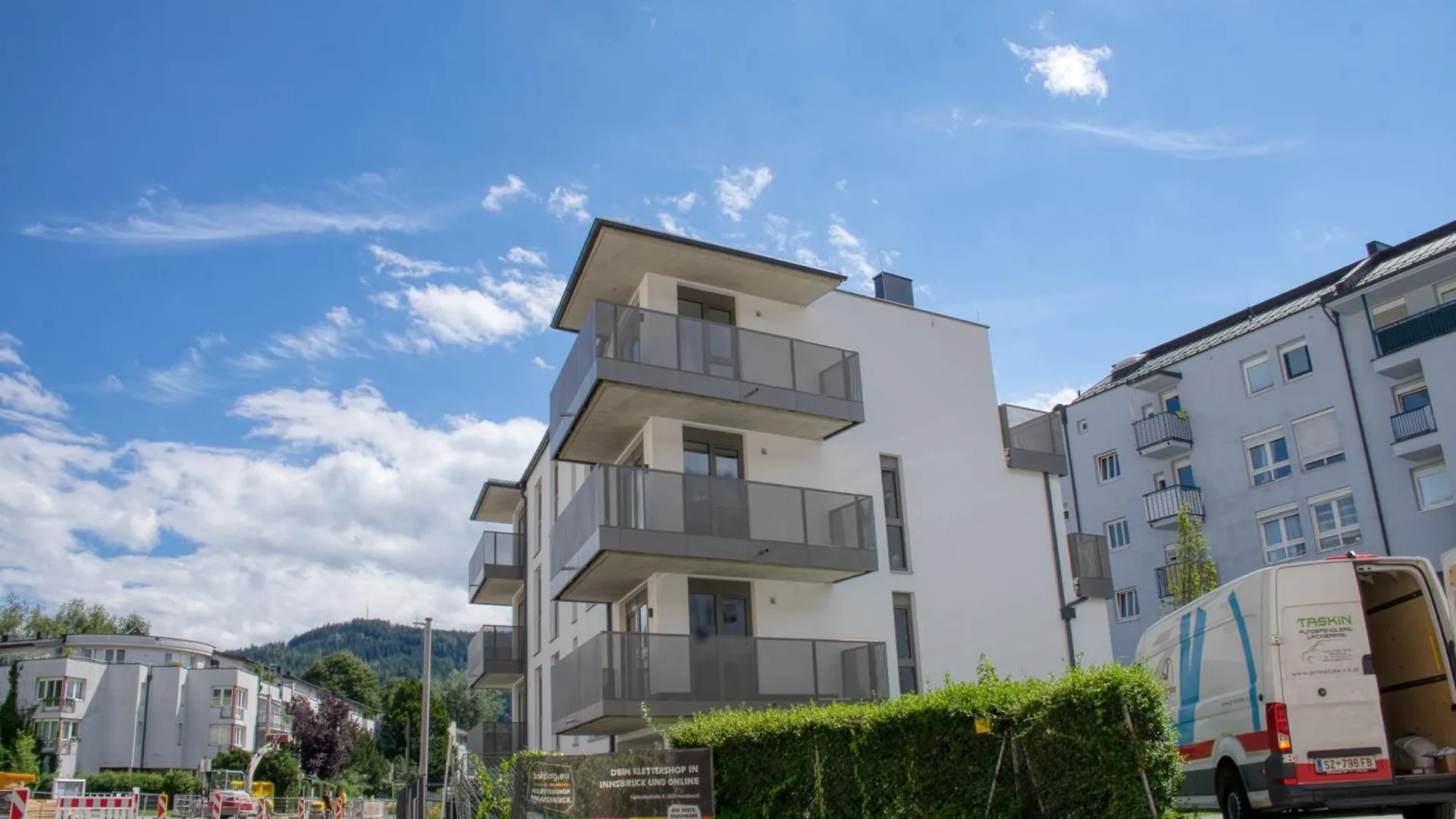 Myquartier City Chalets Innsbruck 0*,  Austria