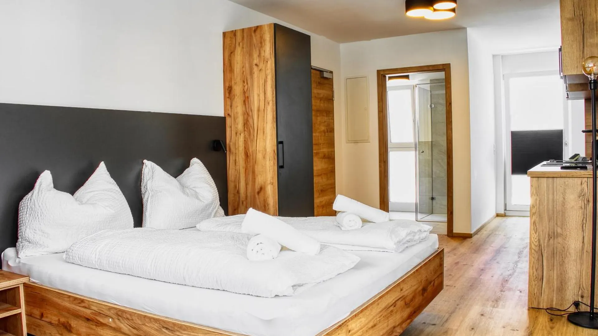 Myquartier City Chalets Innsbruck 0*,  Austria