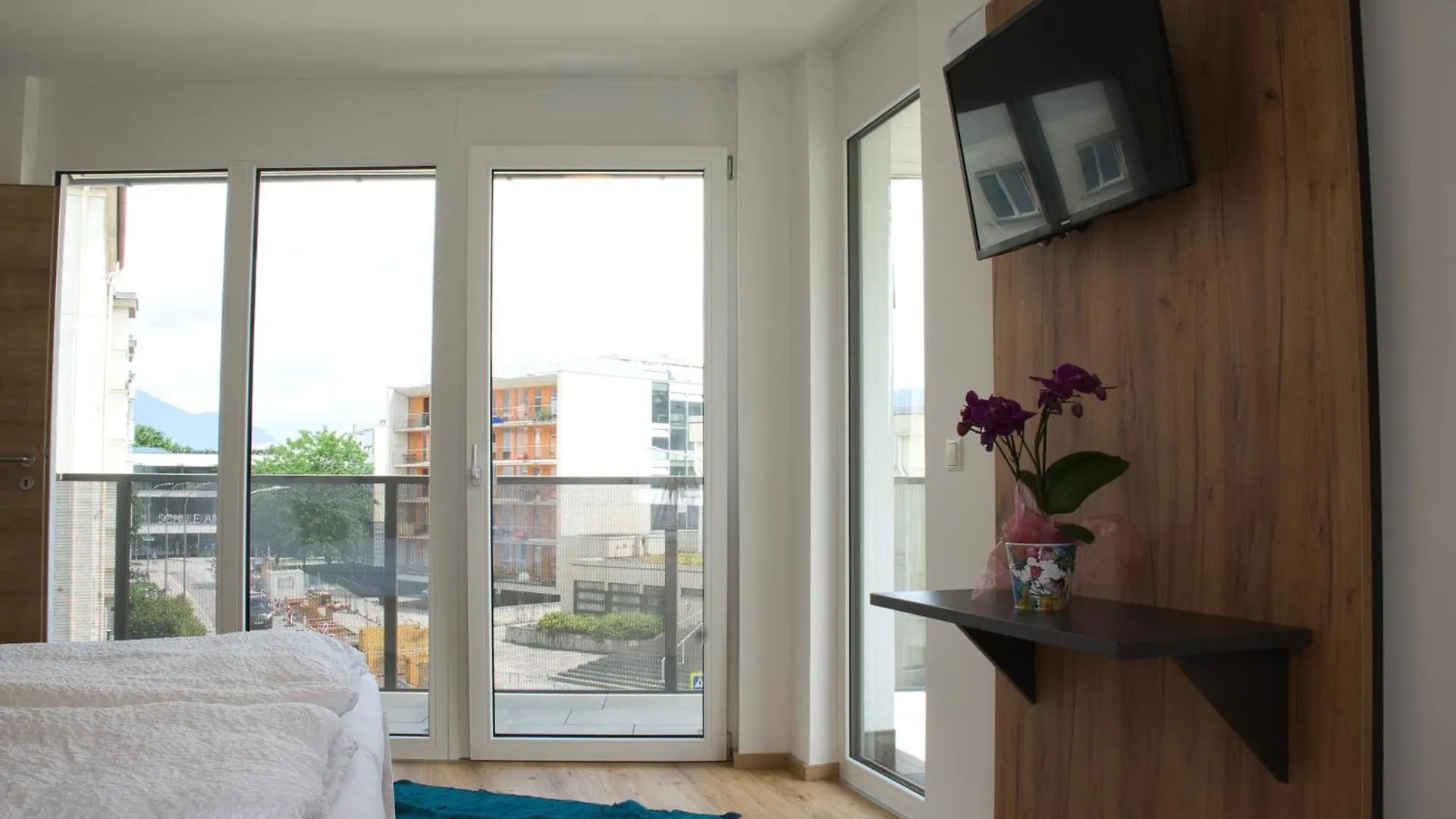 Apartahotel Myquartier City Chalets Innsbruck Austria